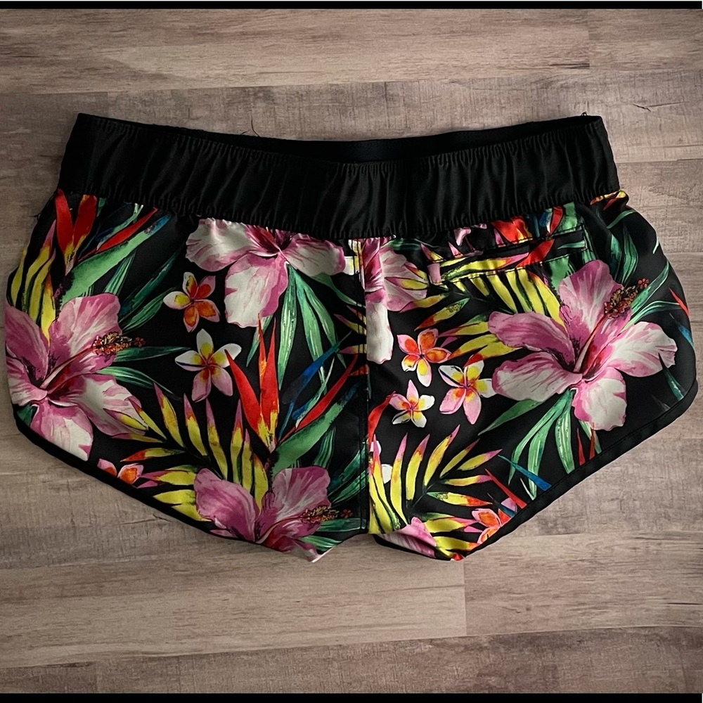 Hurley Phantom Tropical Shorts